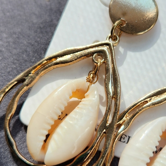 Goldtone Cowrie Shell Pierced Earrings - Picture 8 of 8